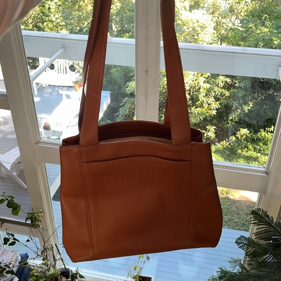 Logo Tote - Picture 5 of 15